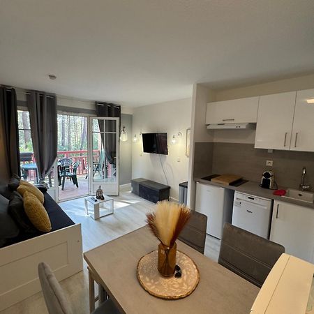 Appartement T2 1Chambre 4-5 personnes - Lacanau piscine Chauffée - Vue sur le golf Extérieur photo